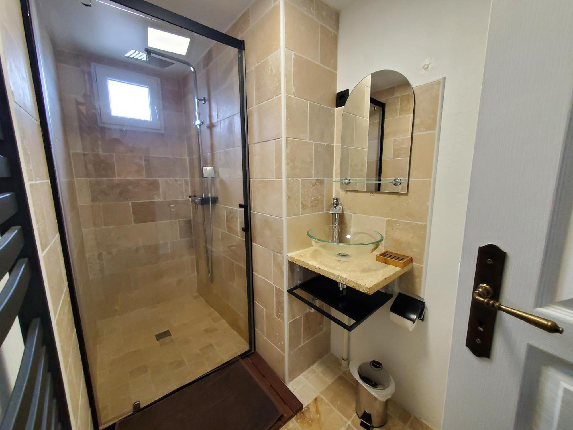 Appart 28M2 Avec Jardin Et Parking Prives, Chambre Separee Milhaud Exterior photo