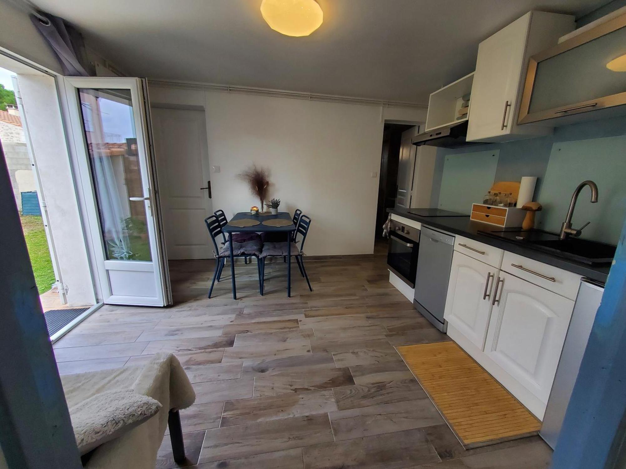 Appart 28M2 Avec Jardin Et Parking Prives, Chambre Separee Milhaud Exterior photo